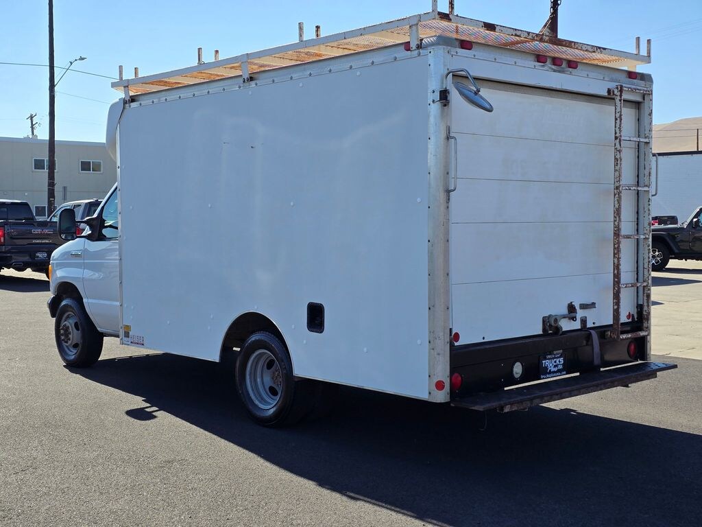 Used 2007 Ford E-350SD Base Cab/Chassis