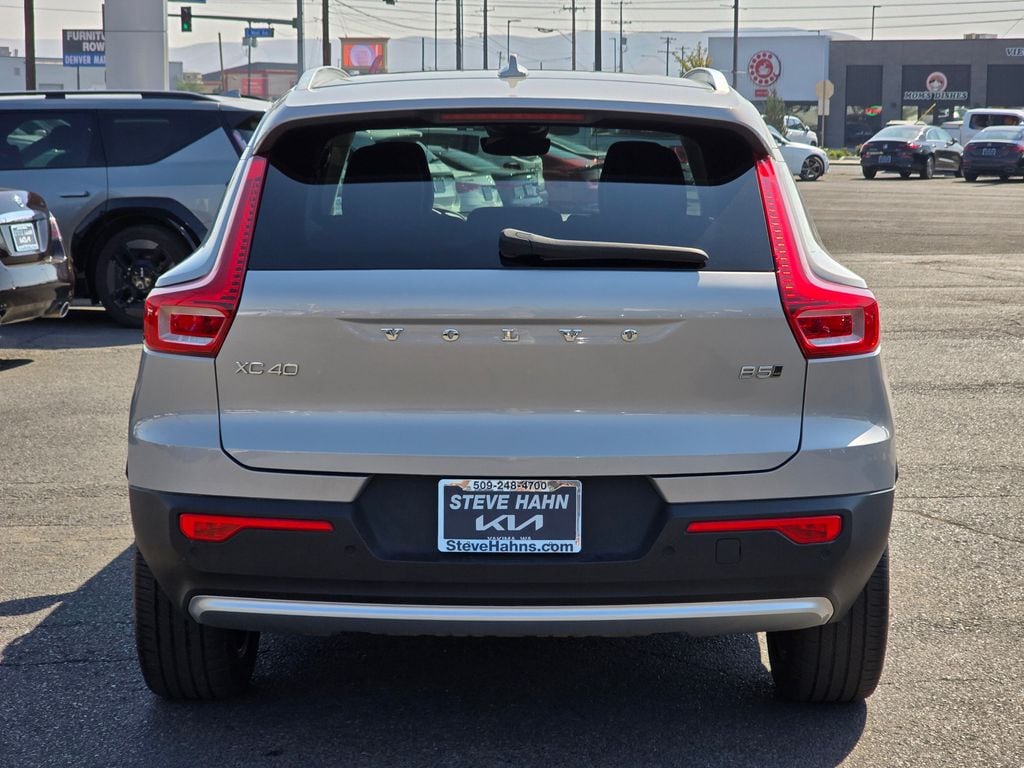 Used 2023 Volvo XC40 B5 Plus Bright Theme SUV