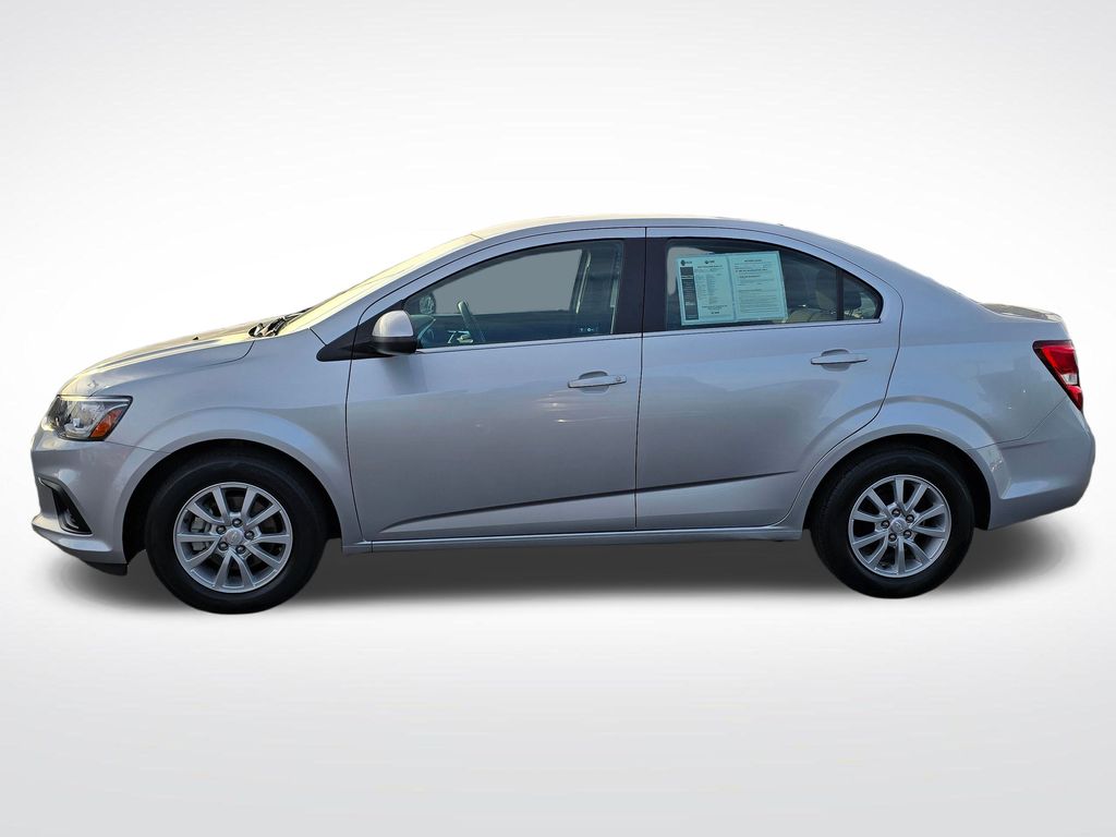 2017 Chevrolet Sonic LT photo 2