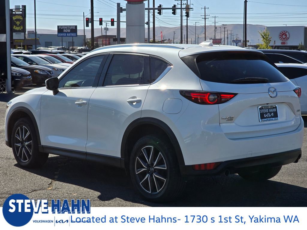 2017 Mazda CX-5 Grand Touring photo 3
