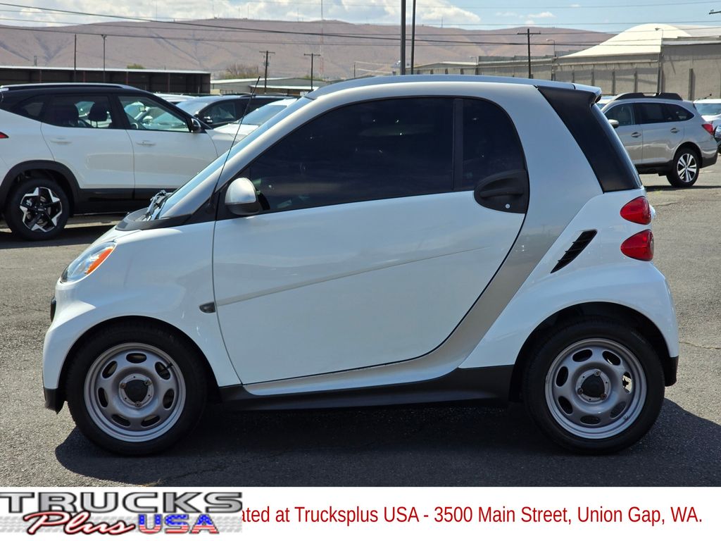 Used 2013 smart fortwo passion with VIN WMEEJ3BAXDK659144 for sale in Yakima, WA