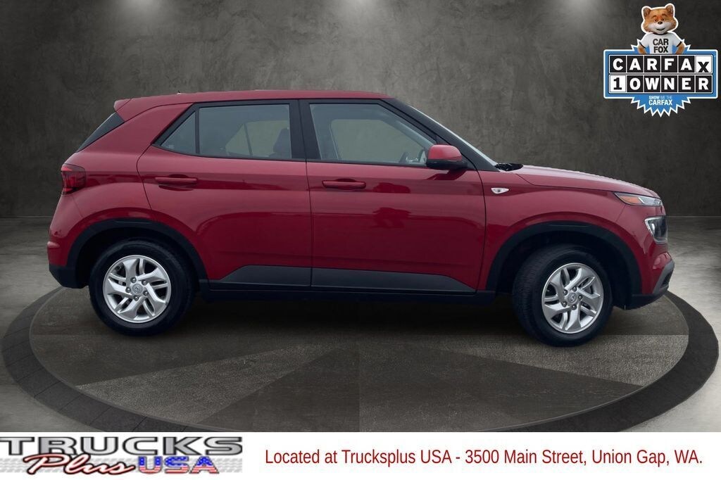 Used 2023 Hyundai Venue SE SUV