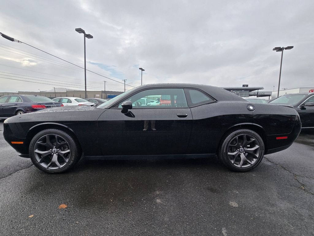 Used 2017 Dodge Challenger SXT Coupe