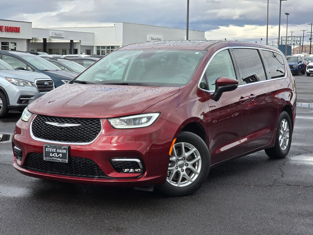 2023 Chrysler Pacifica Touring L