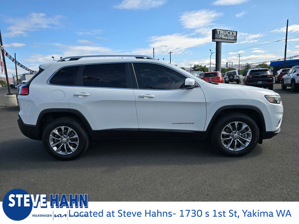 2020 Jeep Cherokee Latitude photo 2