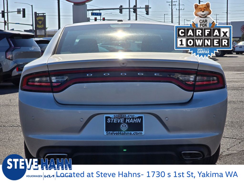 2022 Dodge Charger SXT photo 4