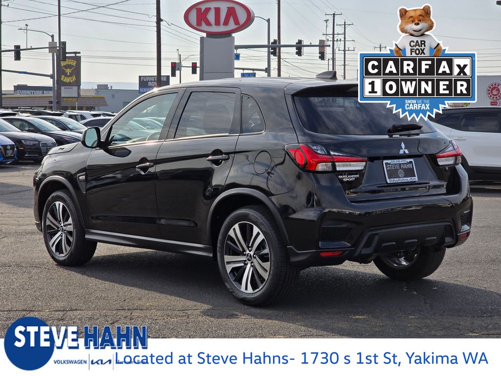 2025 Mitsubishi Outlander Sport SE photo 2