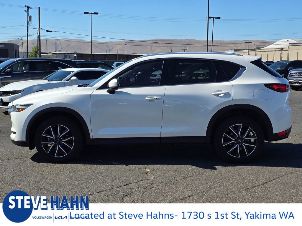 2017 Mazda CX-5 Grand Touring photo 2