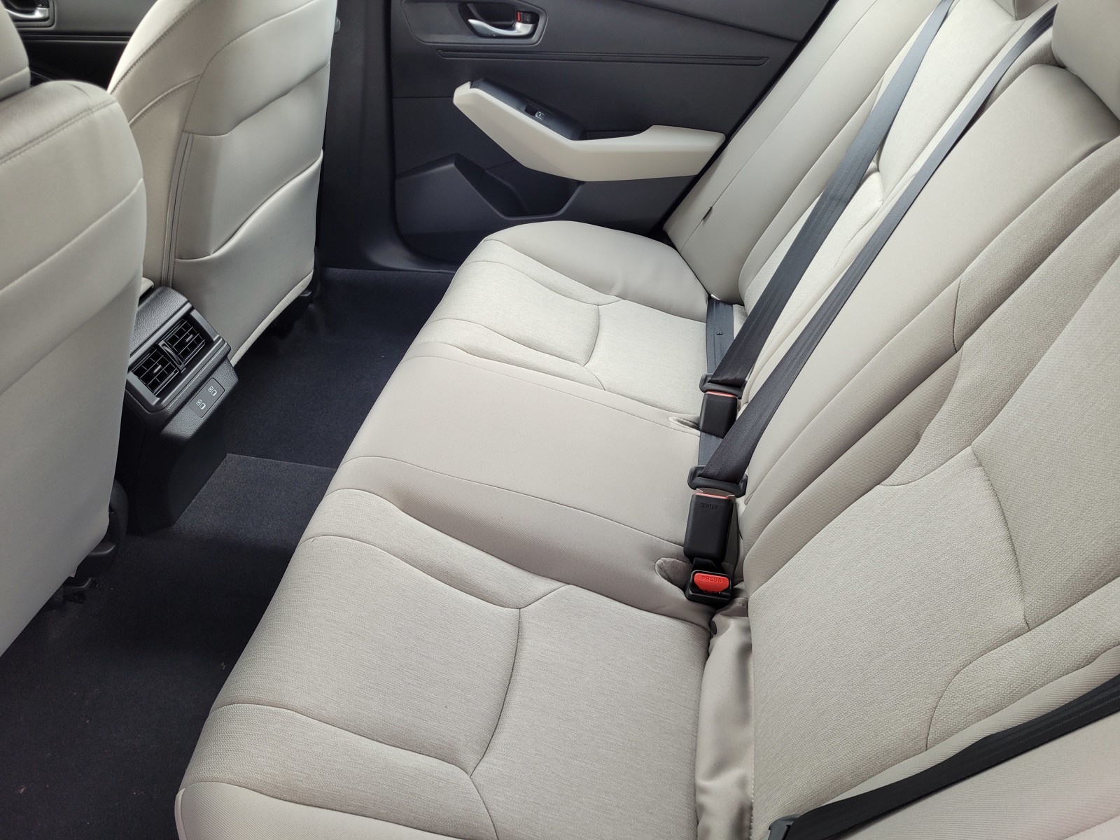 2025 Honda Accord SE - Photo 8