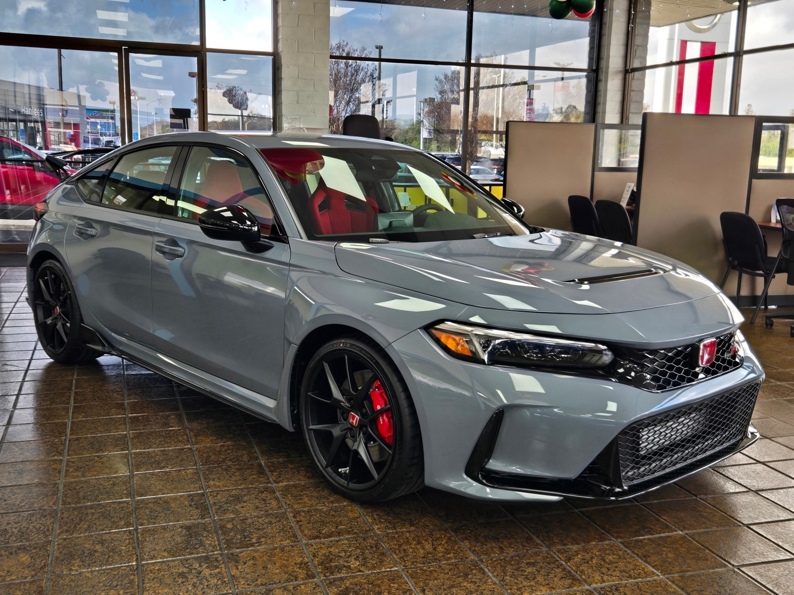 2025 Honda Civic Hatchback Type-R's photo