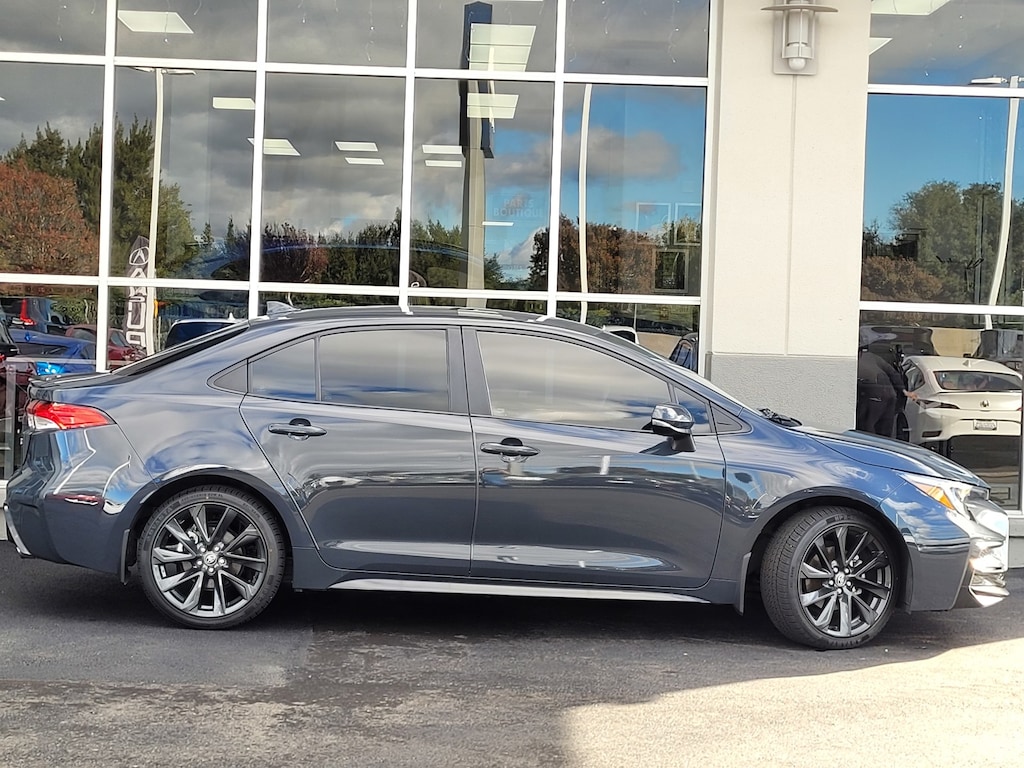 Used 2024 Toyota Corolla SE Sedan