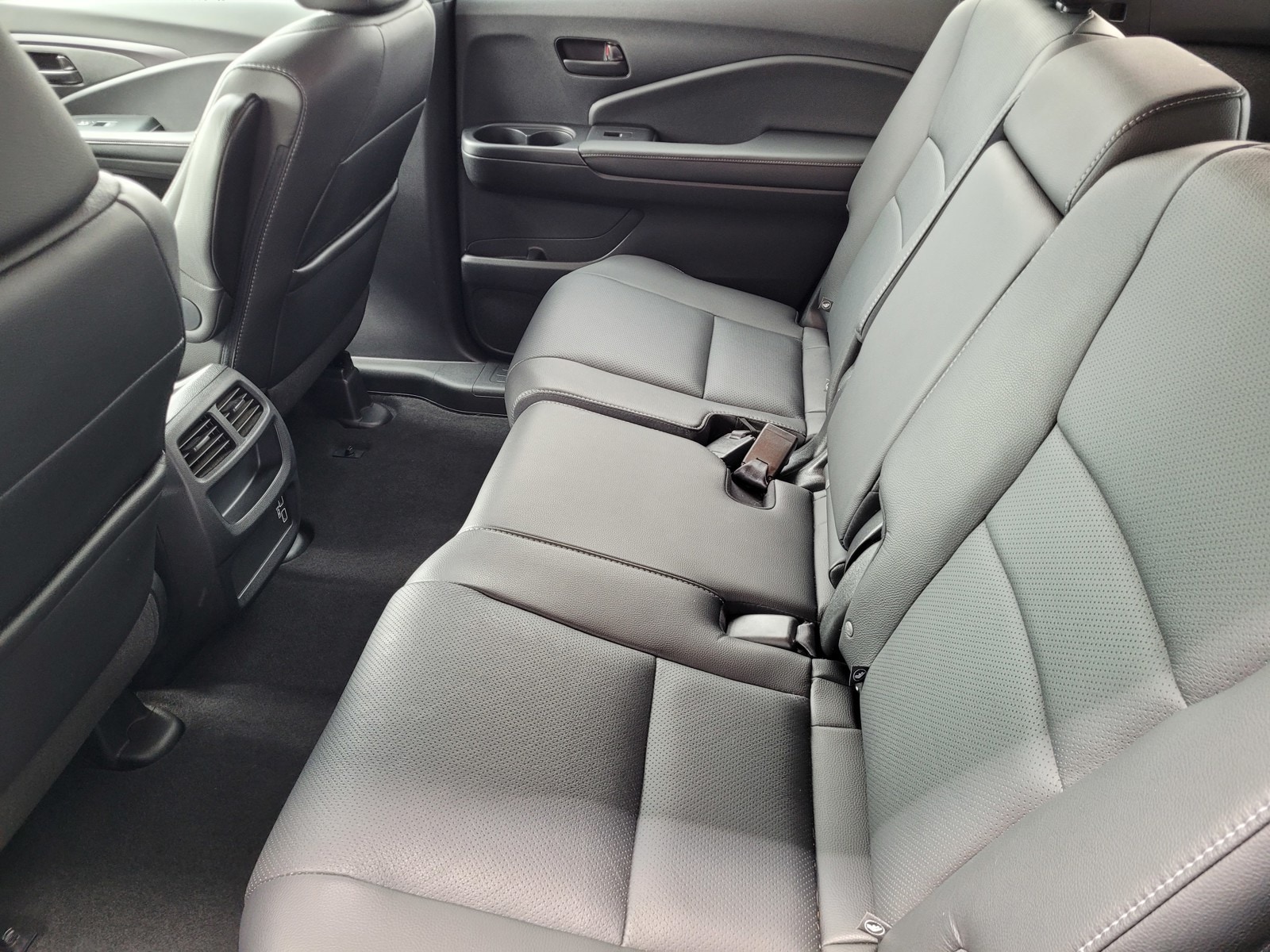 2022 Honda Passport EX-L photo 3