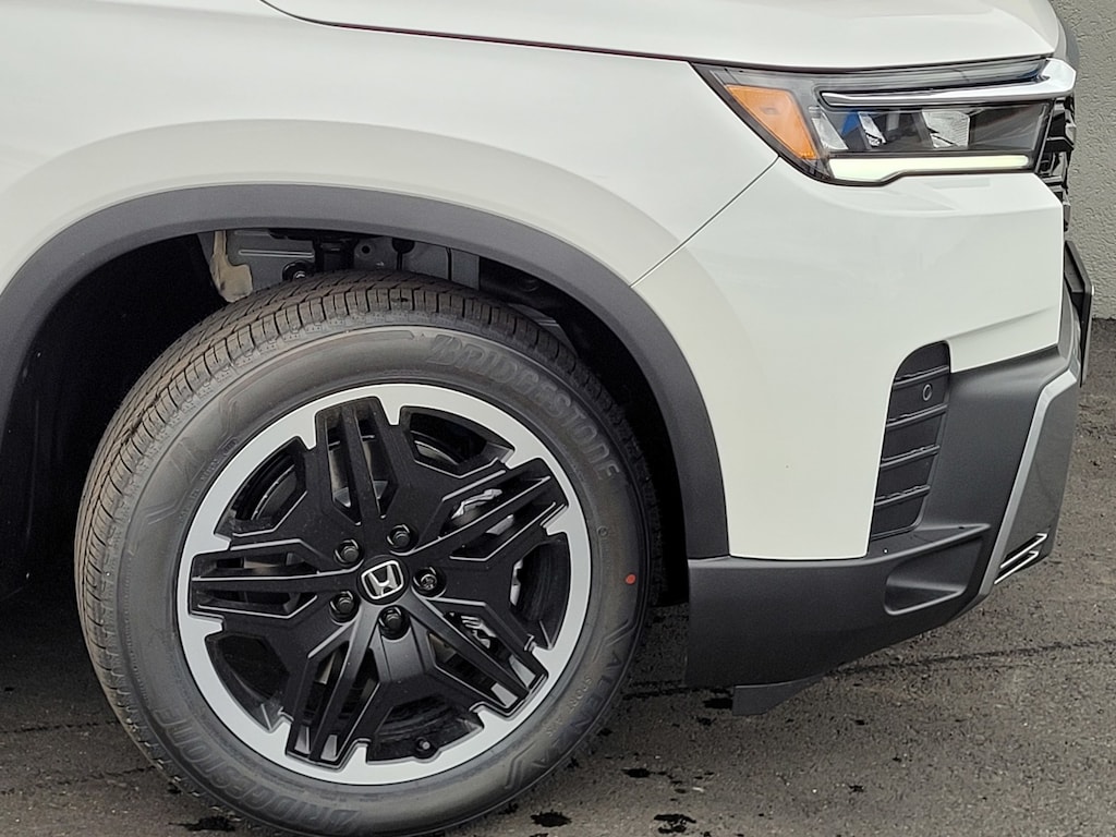 New 2026 Honda Pilot Touring S SUV