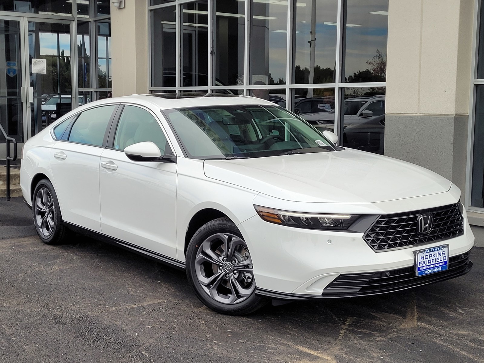 2025 Honda Accord Hybrid EX-L's photo