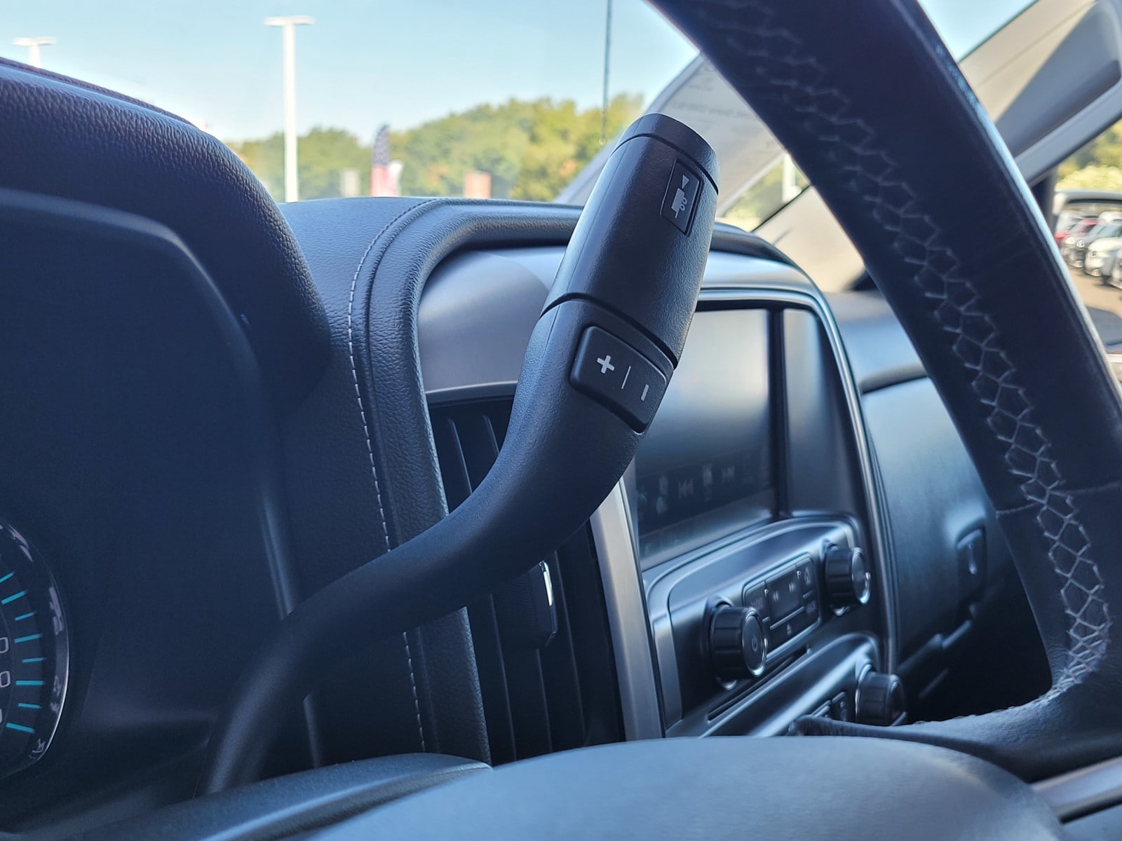 2018 GMC Sierra 1500 SLT - Photo 18