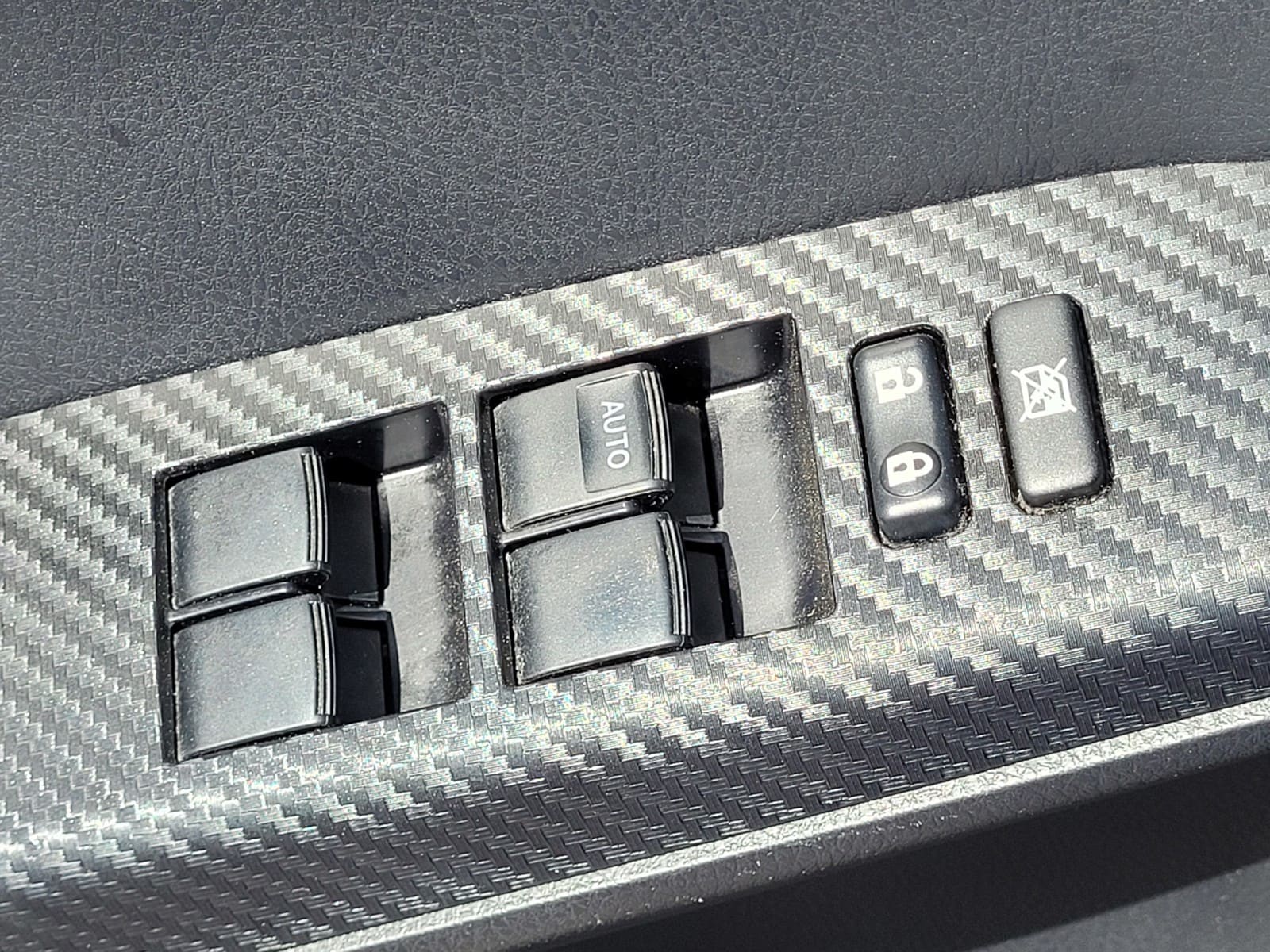 2013 Toyota RAV4 XLE - Photo 13