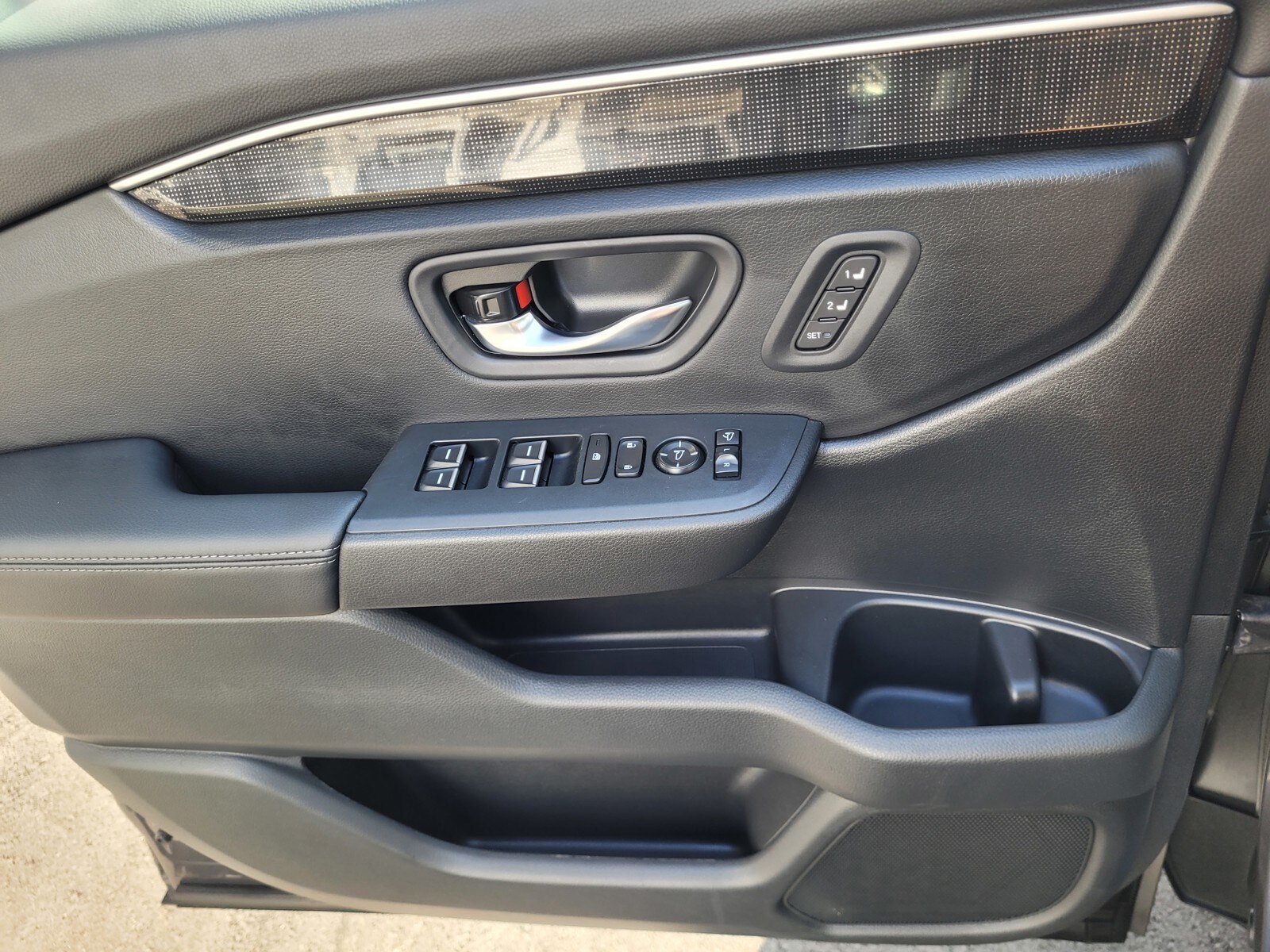 2025 Honda Pilot Elite - Photo 12