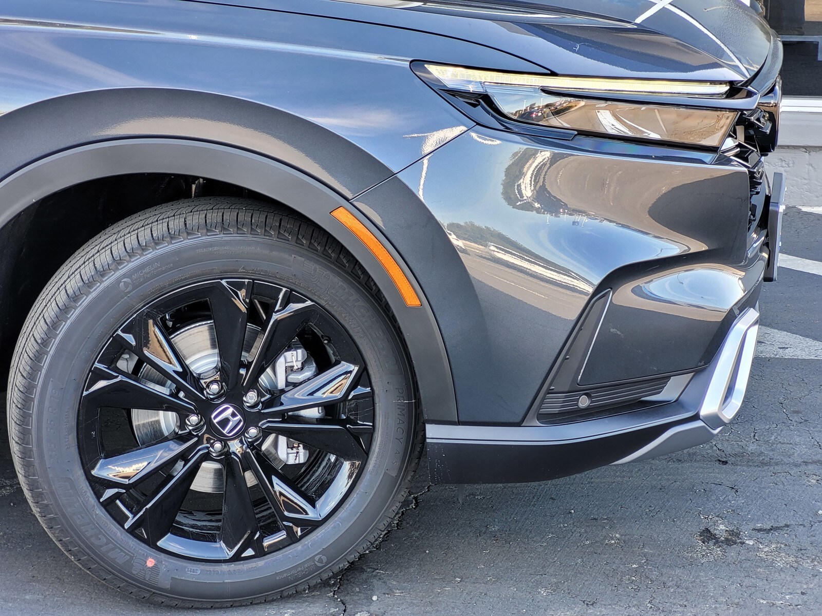 2026 Honda CR-V Hybrid Sport Touring photo 3