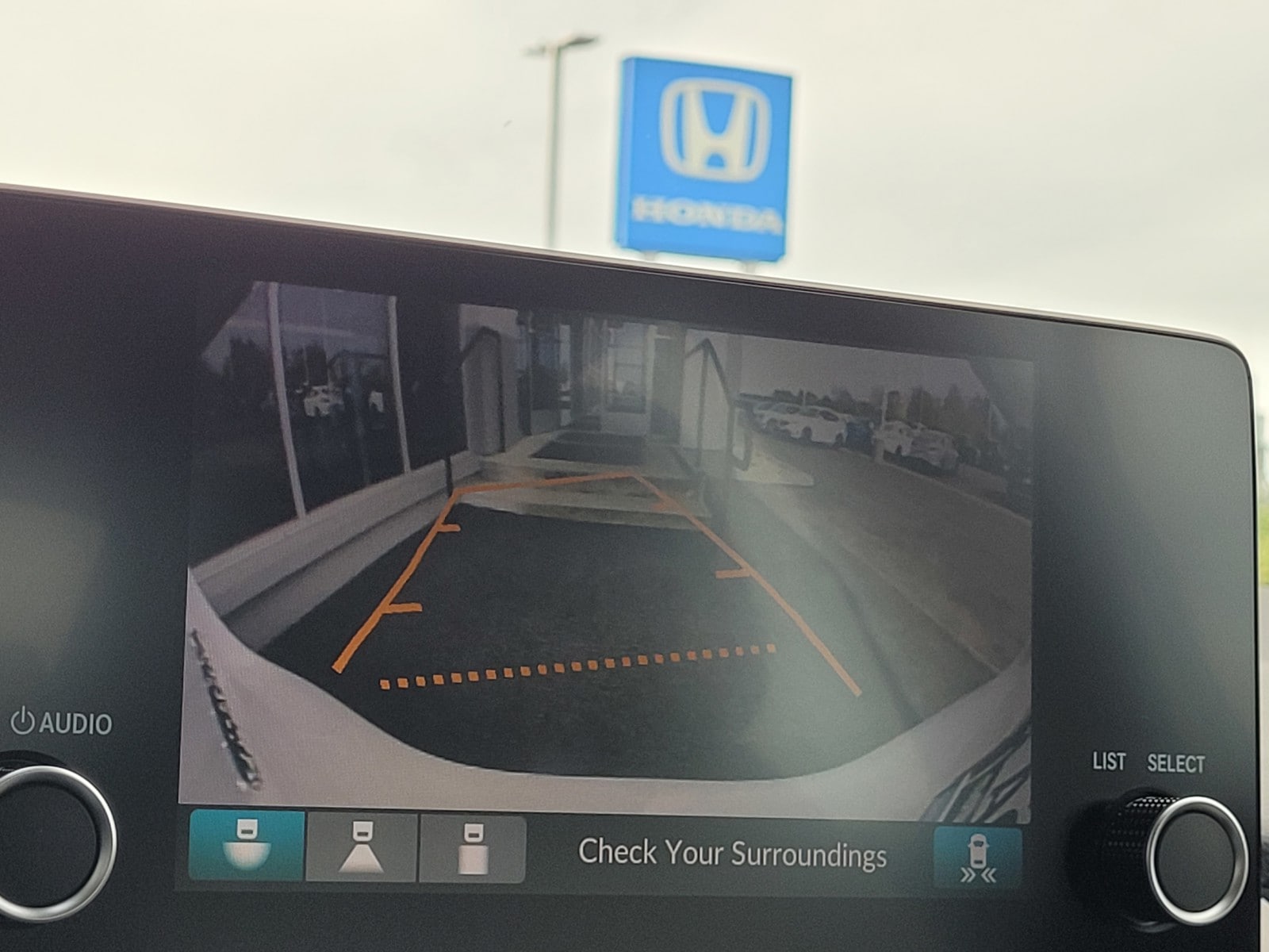 2025 Honda Accord SE - Photo 10