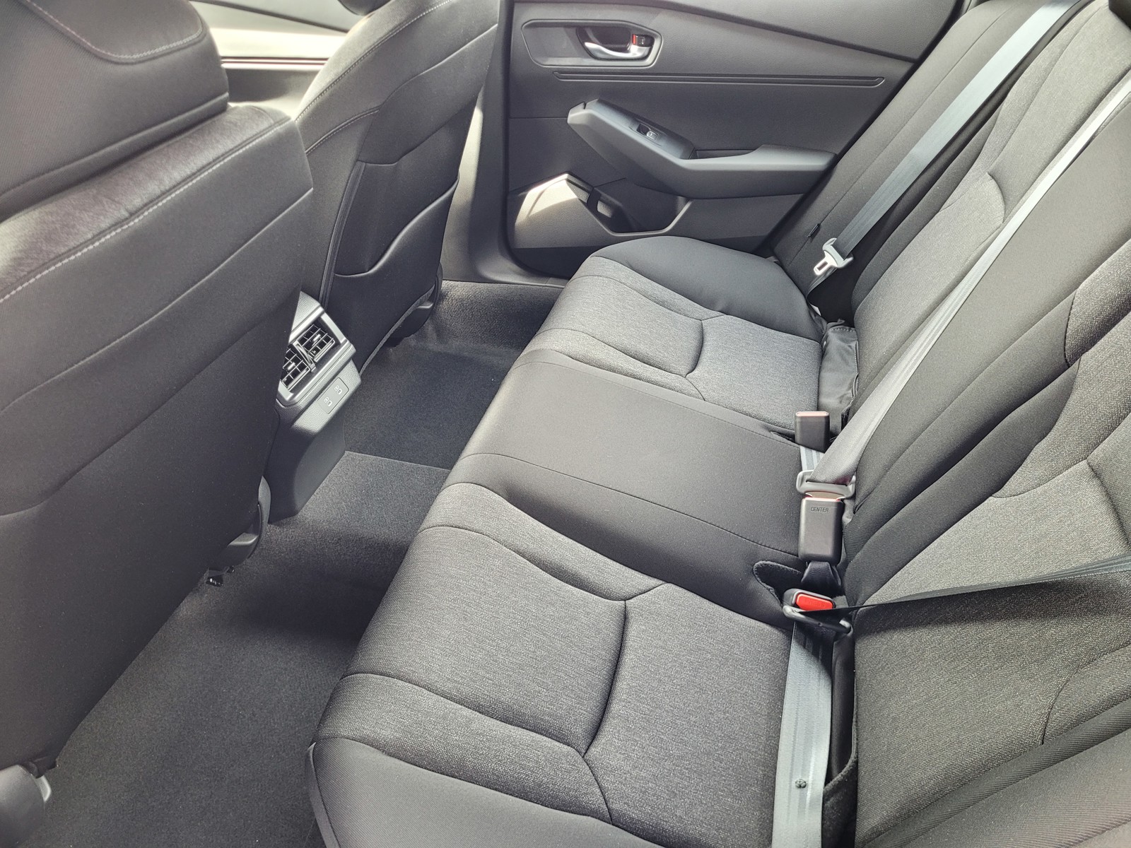 2025 Honda Accord SE - Photo 8