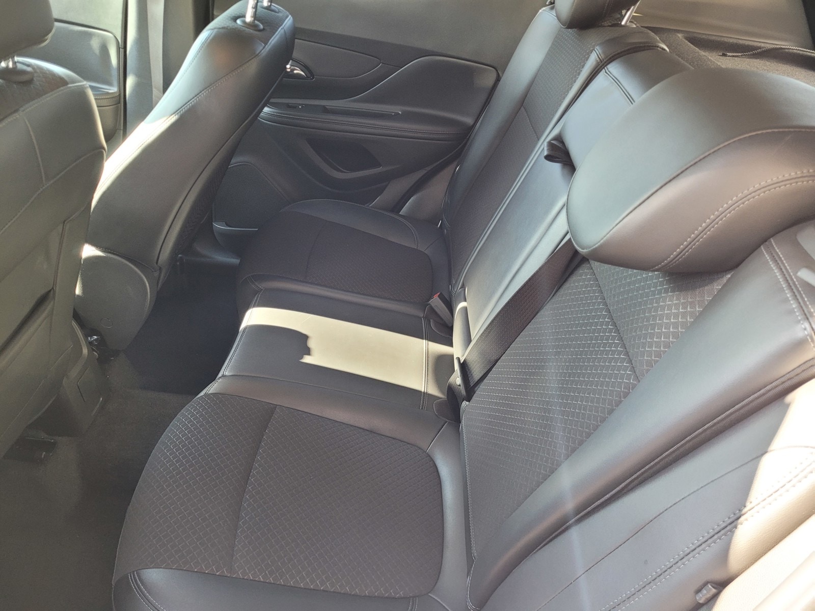 2019 Buick Encore Preferred photo 3