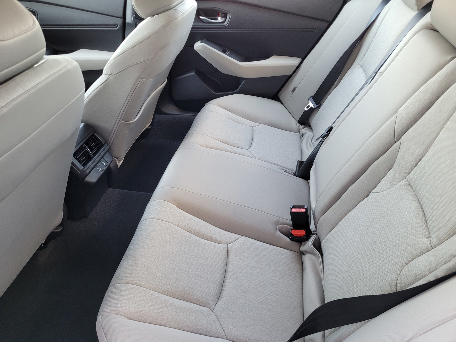 2025 Honda Accord SE - Photo 8