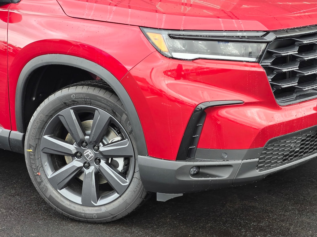 New 2025 Honda Pilot Sport SUV