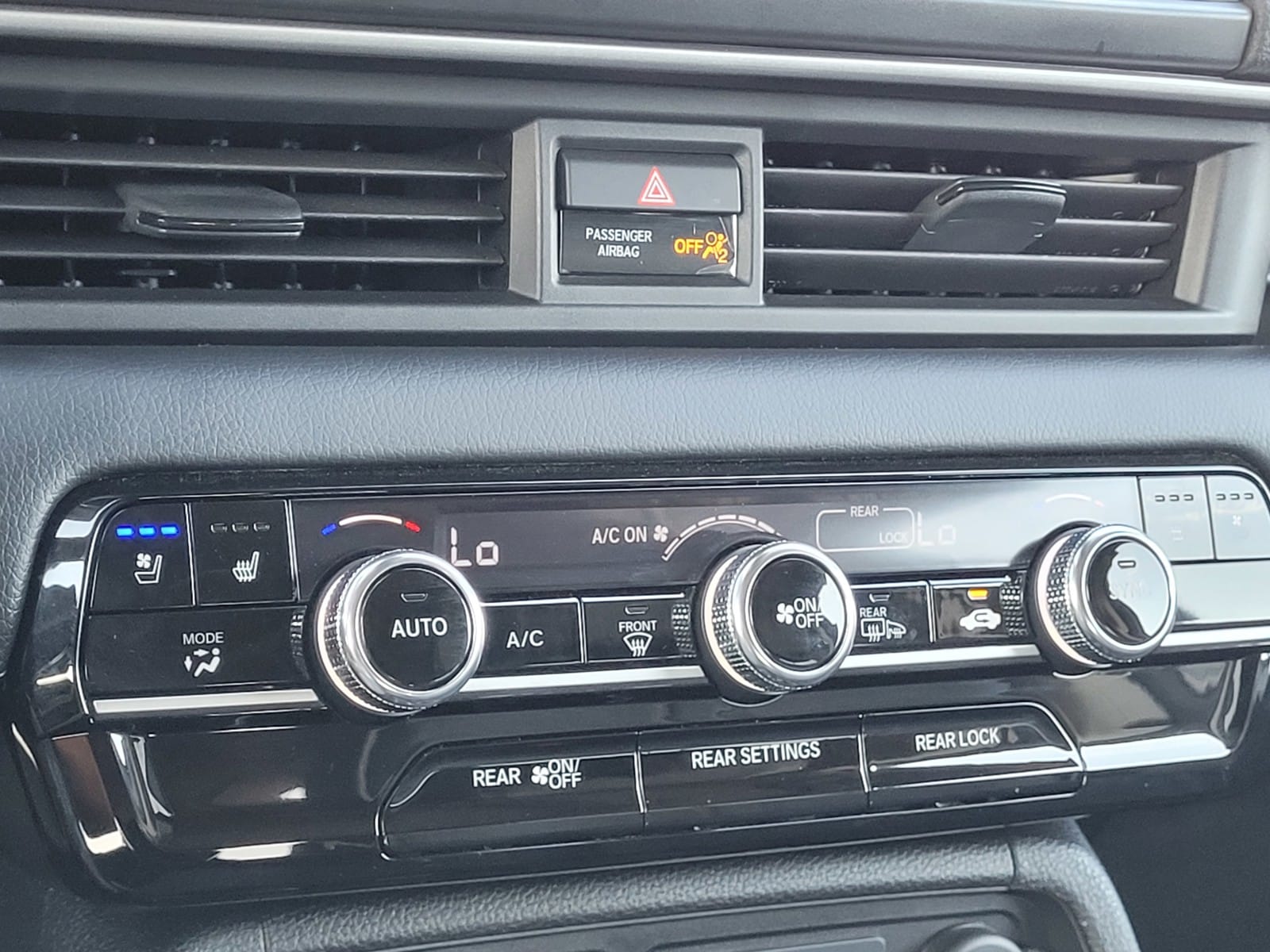 2025 Honda Pilot Elite - Photo 17