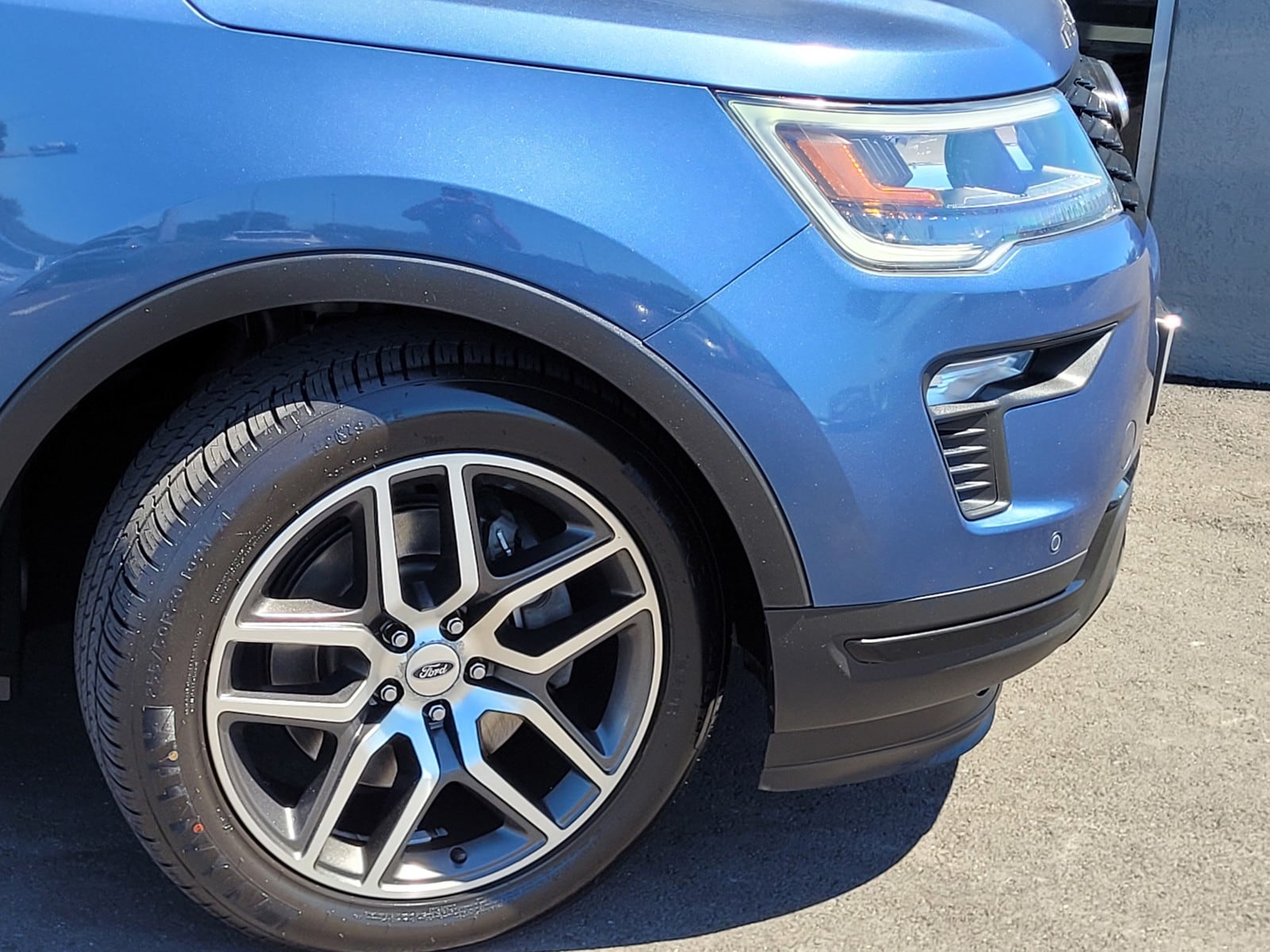 2018 Ford Explorer Sport - Photo 3