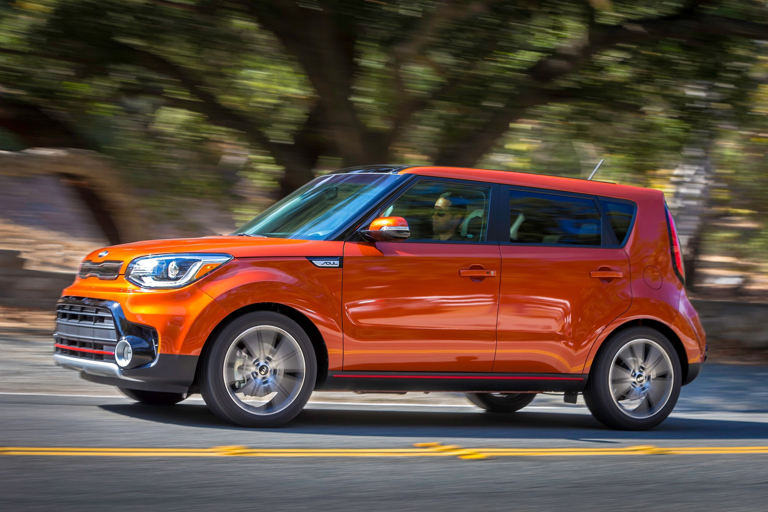 Kia Soul: Before Using the Bluetooth Wireless Technology Handsfree Kia Soul: Before Using the Bluetooth Wireless Technology Handsfree