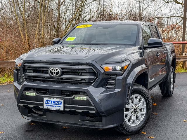 2025 Toyota Tacoma SR5 photo 2