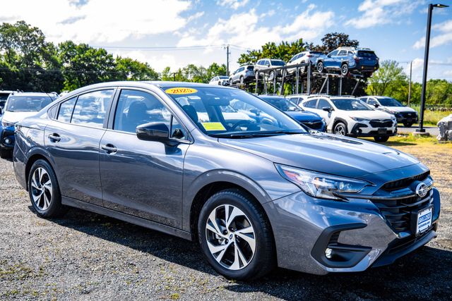2025 Subaru Legacy Premium photo 3