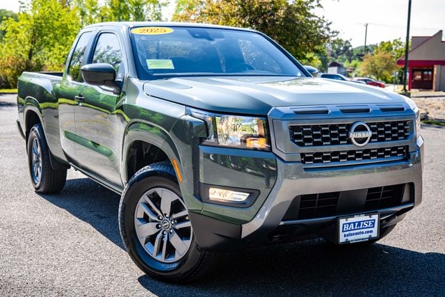 2025 Nissan Frontier SV