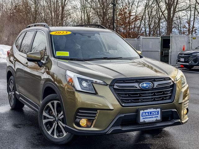 2023 Subaru Forester Limited's photo