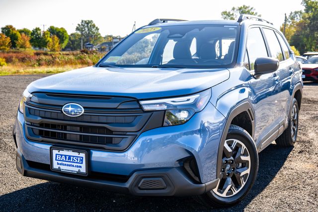 2025 Subaru Forester Base photo 2