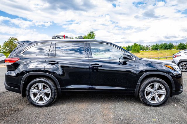 2019 Toyota Highlander Limited photo 2