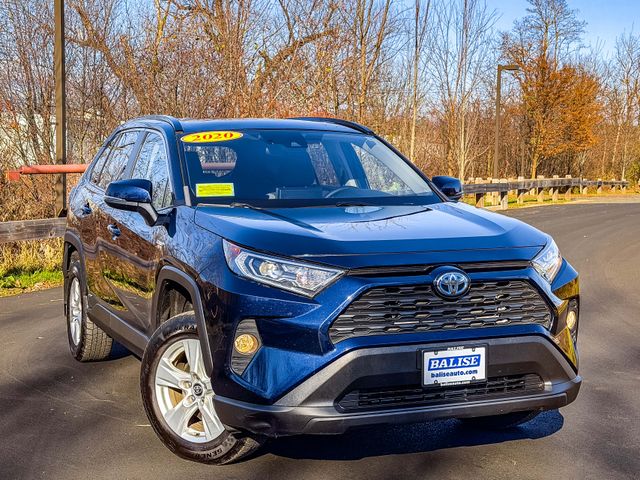 2020 Toyota RAV4 XLE's photo