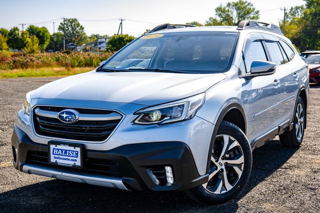 2020 Subaru Outback Limited photo 2