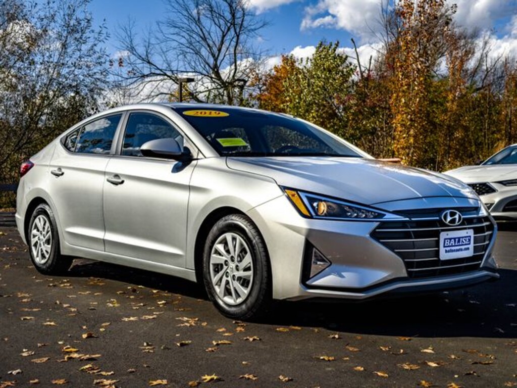 Used 2019 Hyundai Elantra SE Sedan