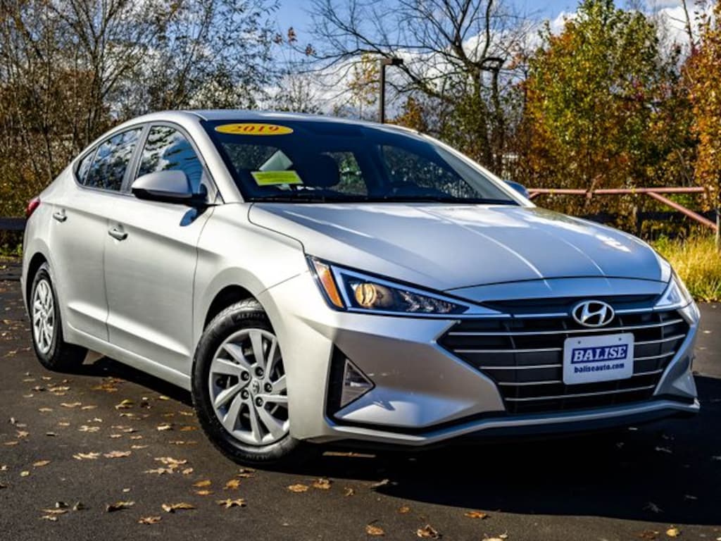 Used 2019 Hyundai Elantra SE Sedan