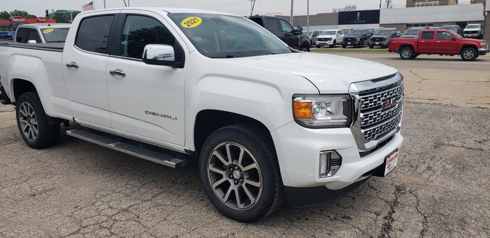 Used 2021 GMC Canyon Denali with VIN 1GTG6EEN4M1200698 for sale in Grinnell, IA