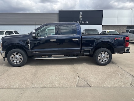 2025 Ford F-250SD Lariat Truck