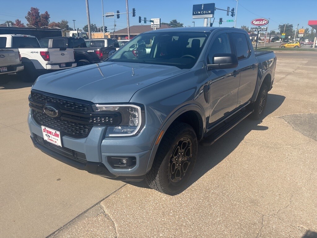 2025 Ford Ranger XLT photo 2