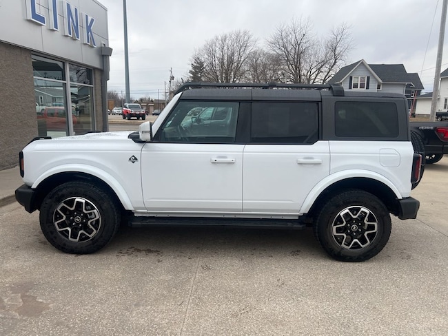 2024 Ford Bronco Outer Banks SUV