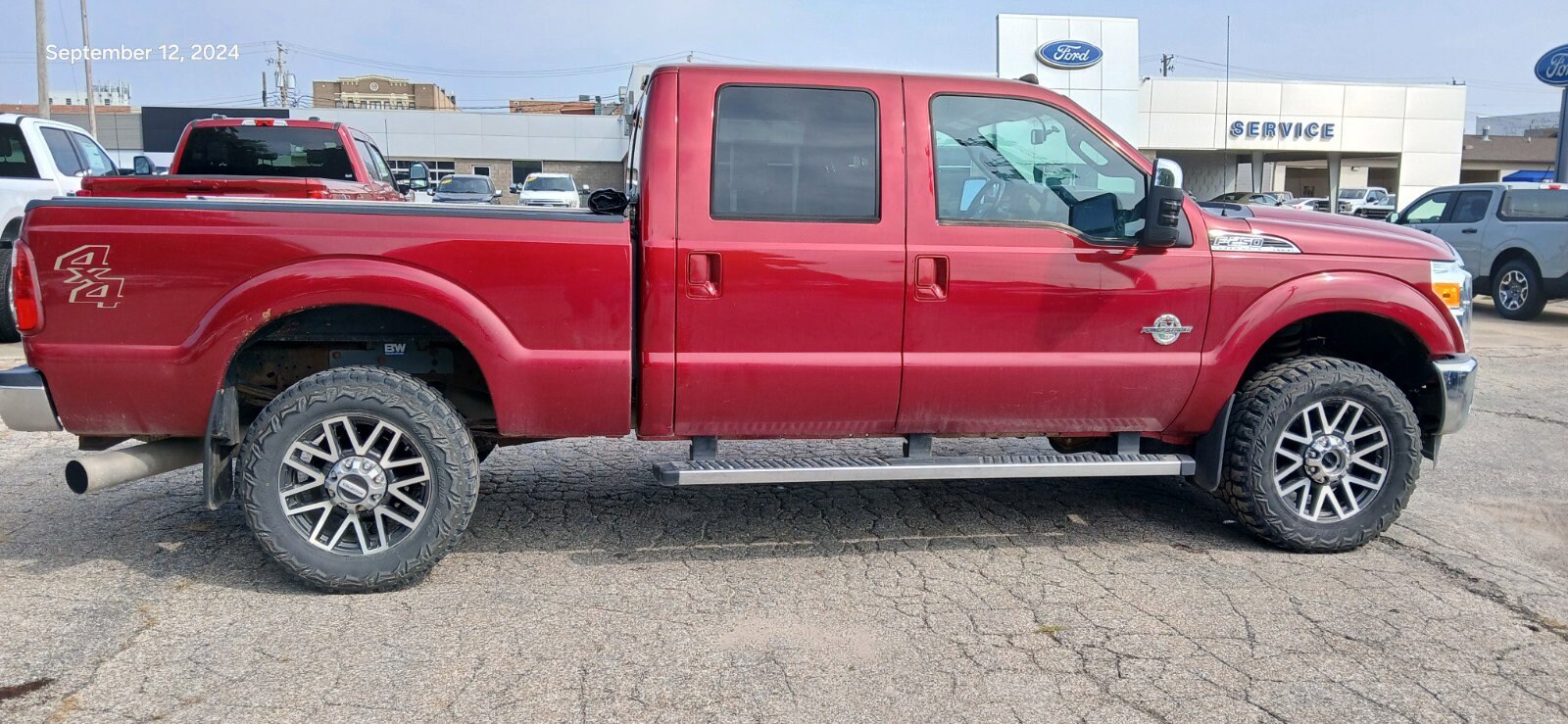 Used 2014 Ford F-250 Super Duty Lariat with VIN 1FT7W2BT5EEB07717 for sale in Grinnell, IA