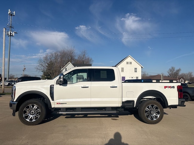 2024 Ford F-350SD Lariat Truck