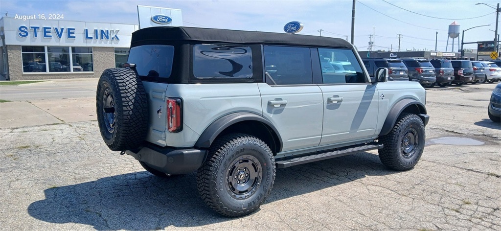 New 2024 Ford Bronco Outer Banks SUV