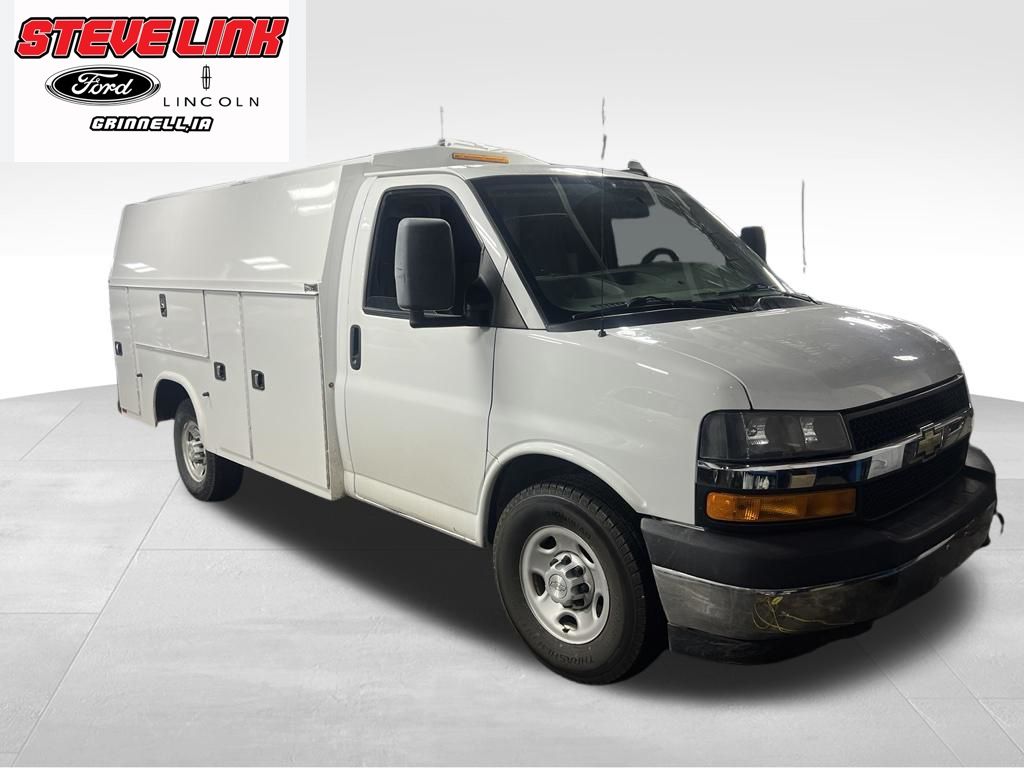 2017 Chevrolet Express 3500 139" WB's photo