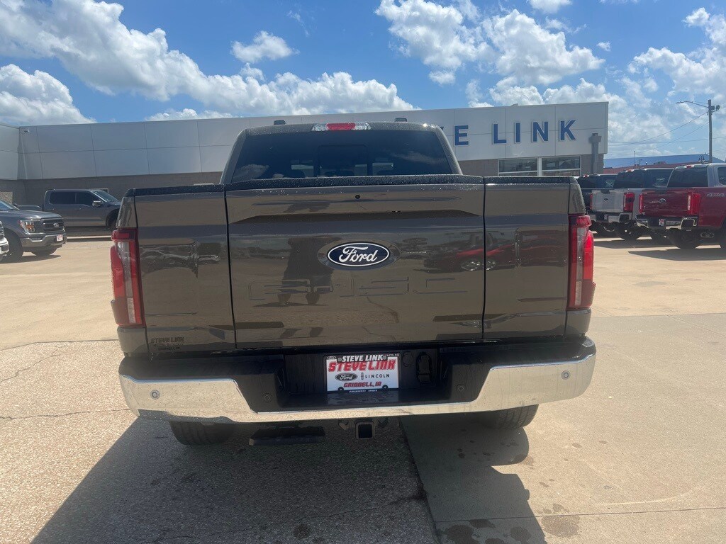2025 Ford F-150 Lariat photo 4