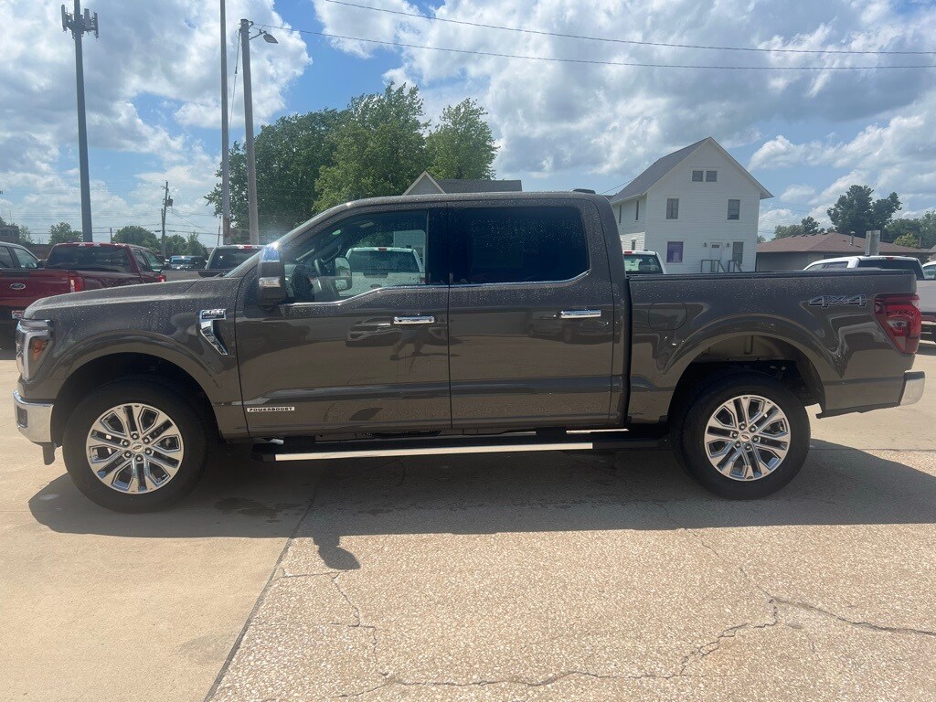 2025 Ford F-150 Lariat photo 2